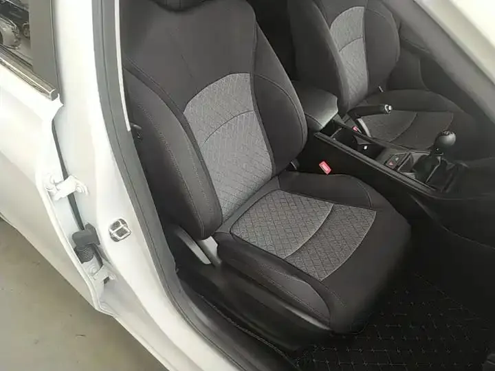 Roewe i5 2023 1.5L Manual Comfortable Edition 25