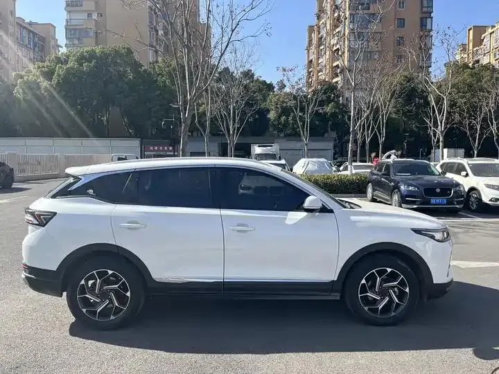 DongFeng Aeolus AX7 2021 PRO 1.6T Auto Smart Driving Edition 13