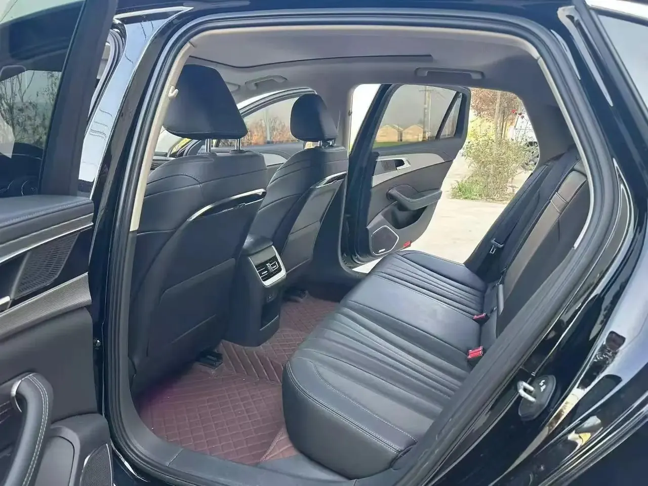HongQi H5 Classic 2022 Classic Change 1.5T DCT Flag Rhyme Edition 4