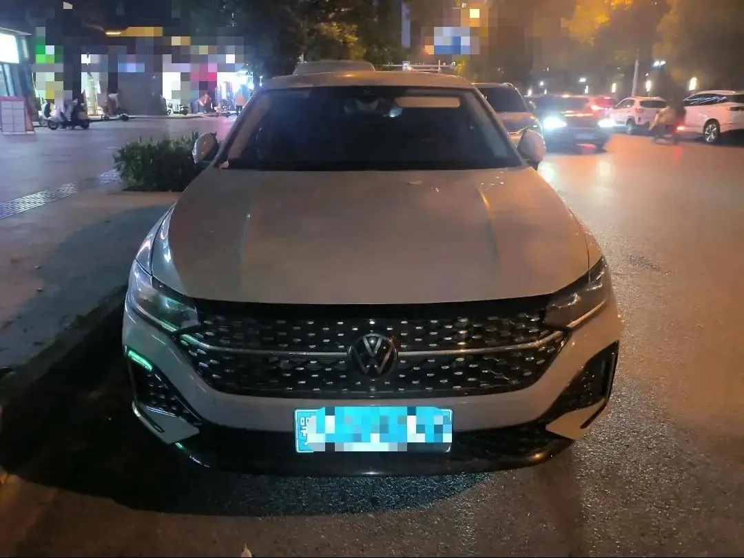 Volkswagen 2023 LaVida 1.5 Star 5 Million Edition Automatic Gear 2