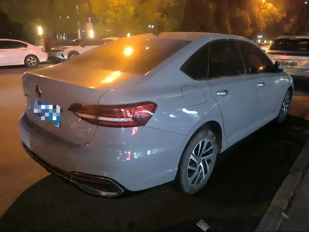 Volkswagen 2023 LaVida 1.5 Star 5 Million Edition Automatic Gear 4
