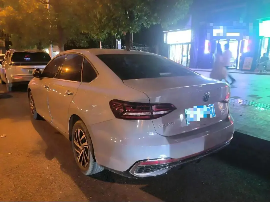 Volkswagen 2023 LaVida 1.5 Star 5 Million Edition Automatic Gear 5