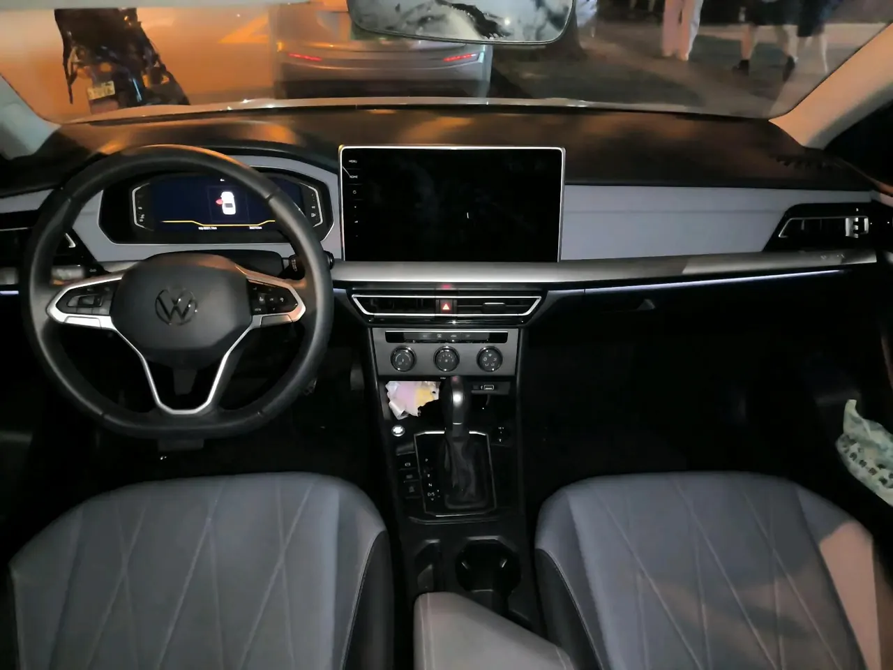 Volkswagen 2023 LaVida 1.5 Star 5 Million Edition Automatic Gear 6