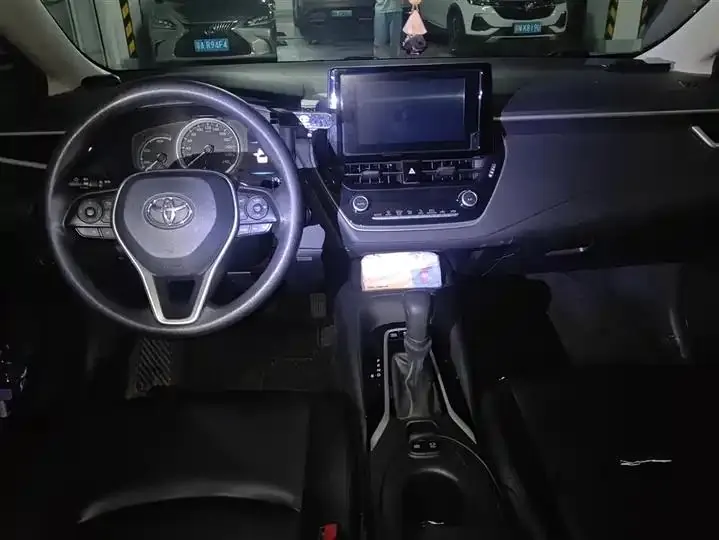 Corolla 2022 Double Engine 1.8L E-CVT Pioneer Edition 12