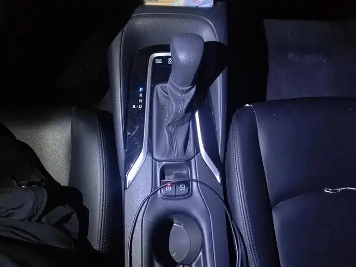 Corolla 2022 Double Engine 1.8L E-CVT Pioneer Edition 16