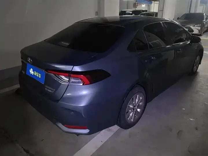 Corolla 2022 Double Engine 1.8L E-CVT Pioneer Edition 3