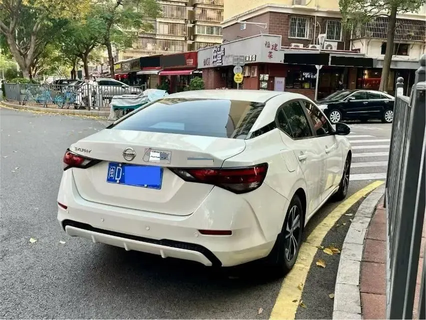 Sylphy 2021 1.6L XL CVT Comfort Edition 4
