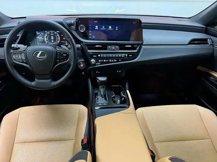 Lexus ES 2023 model 200 Premium Edition 12