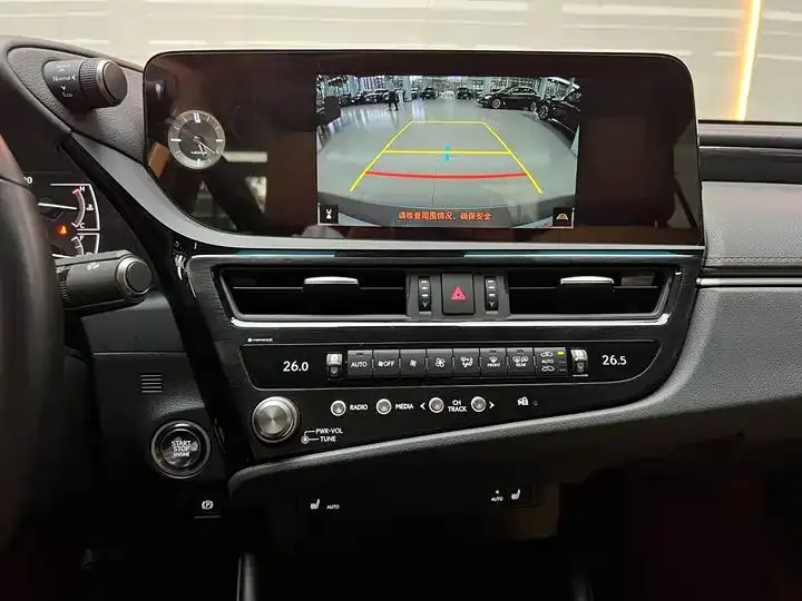 Lexus ES 2023 model 200 Premium Edition 13