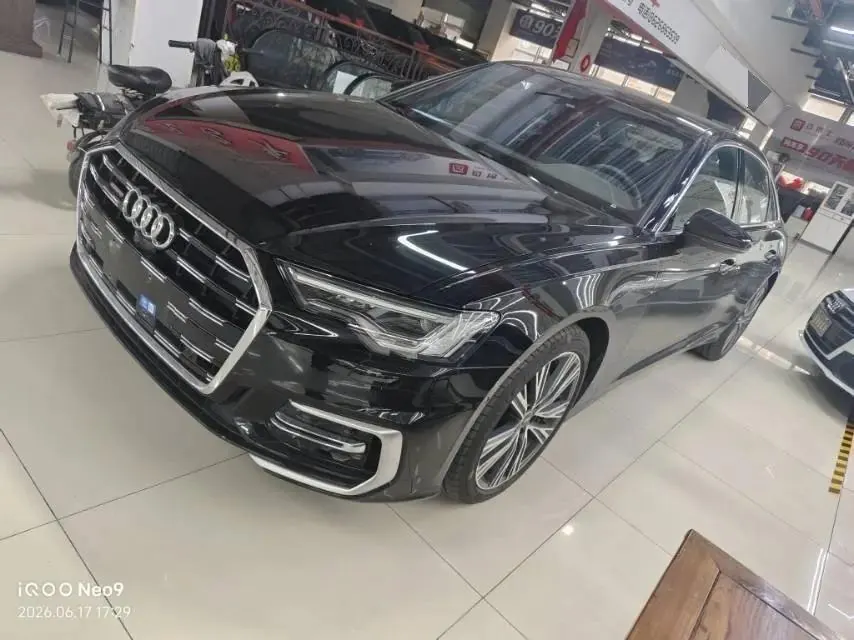 Audi 2025 A6L 2.0TFSI 45TFSI Quattro Selected Dynamic Automatic - View 1
