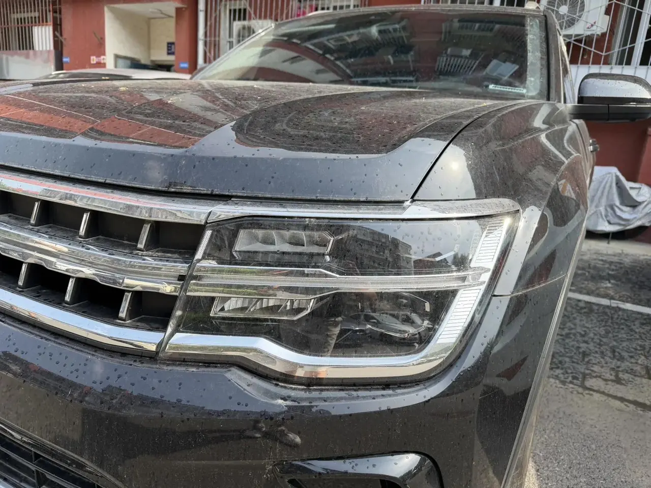 Volkswagen 2024 Tuang 2.0TSI 380TSI 4WD Respect Deluxe Automatic Transmission 2