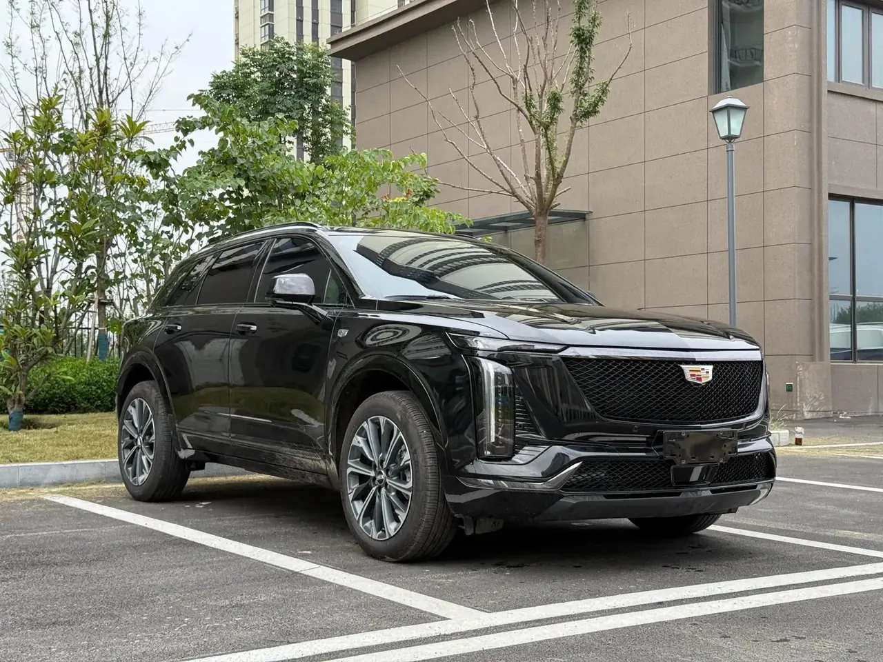 Cadillac XT5 2025 model, 2.0T all-wheel-drive luxury version 3