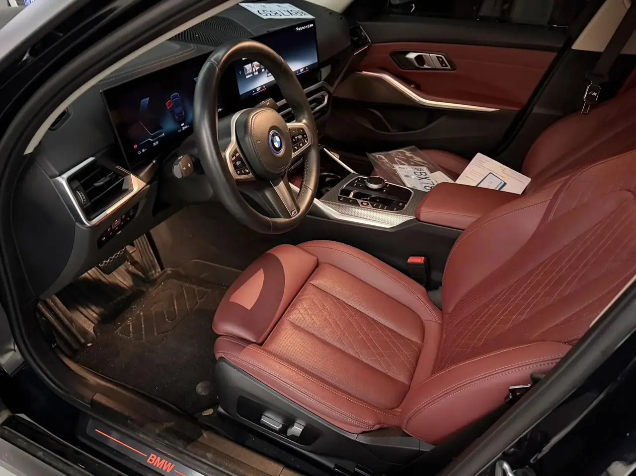 BMW 2023 i3 eDrive 40 L obsidian night suit automatic gear 3