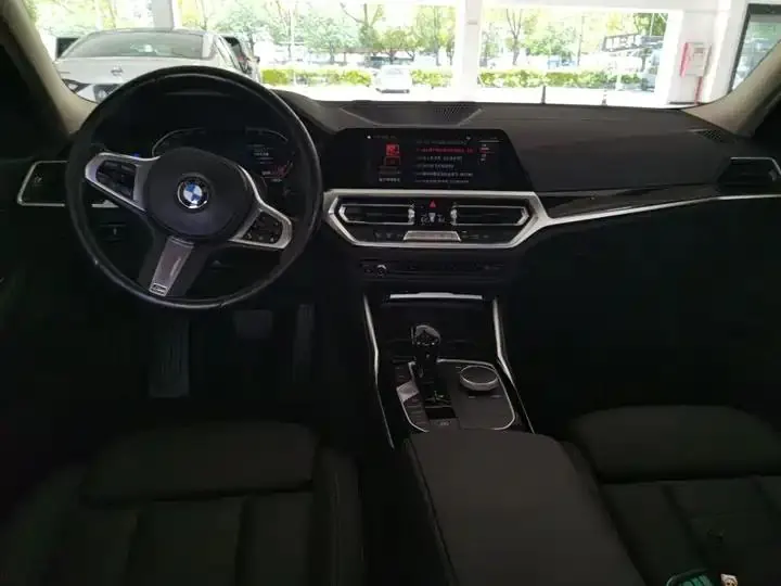 BMW 3 Series 2021 320Li M Sports Suit 13