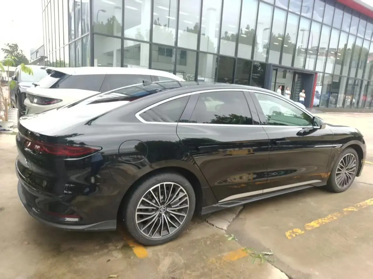 BYD 2025 Han DM-i 1.5T stepless 125KM laser Radar intelligent driving automatic gear 6