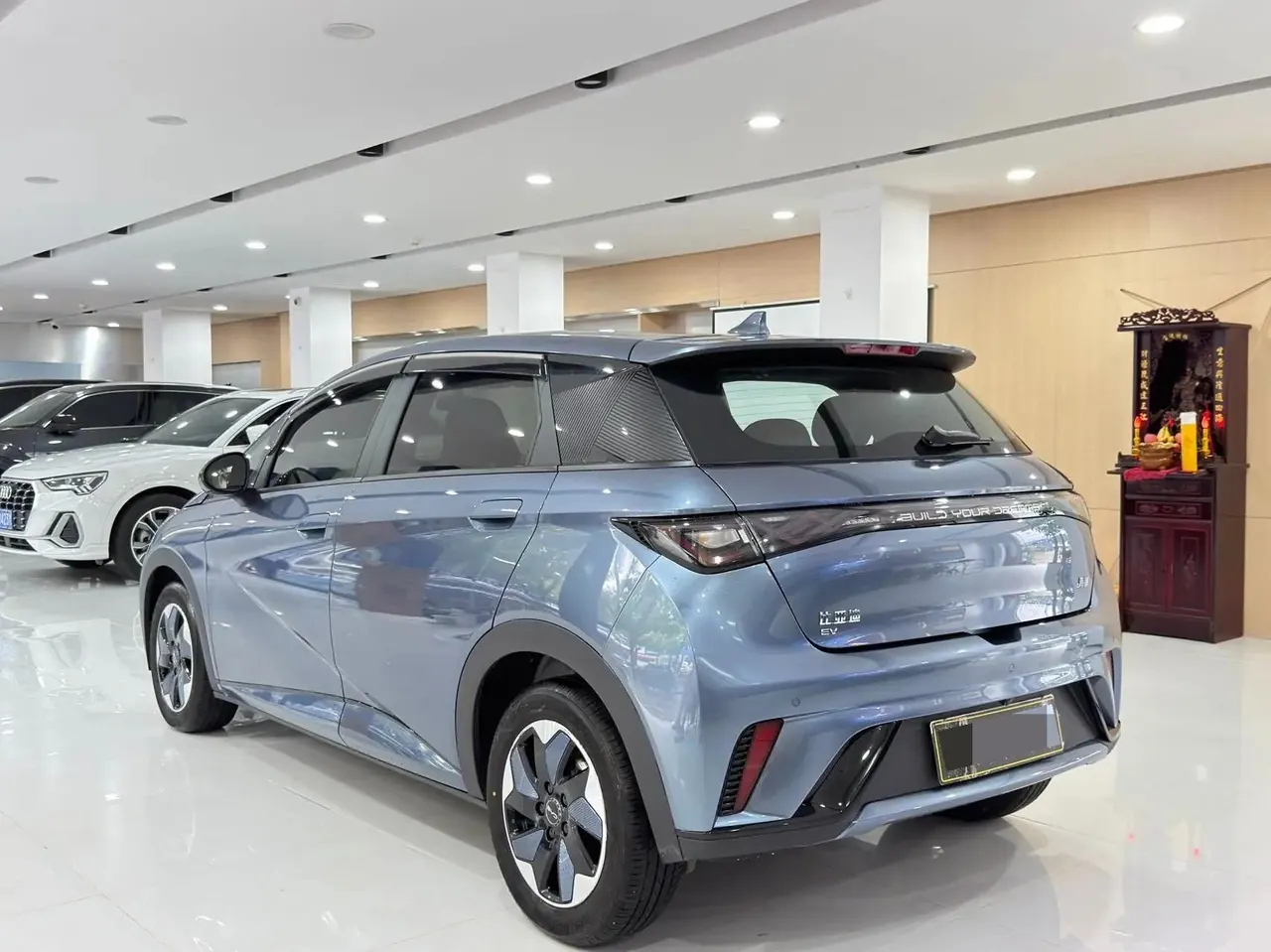 BYD 2023 Dolphin 420km Fashion Edition Automatic 9