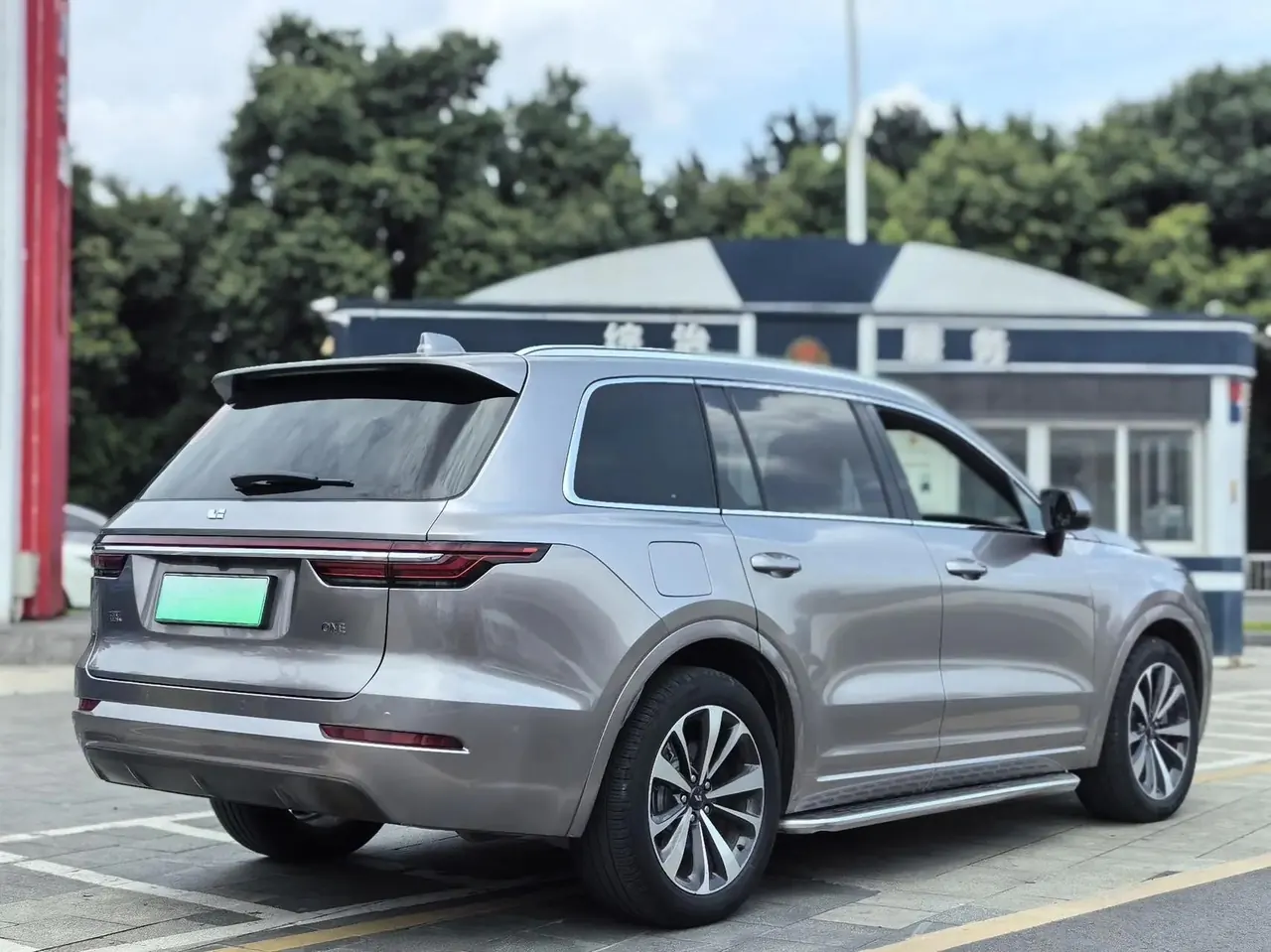 Li ONE 2021 Range-Extended 6-Seater Version 2