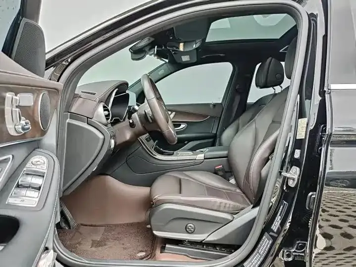 Mercedes Benz GLC 2022 Model Facelift GLC 300 L 4MATIC Sporty Version 18