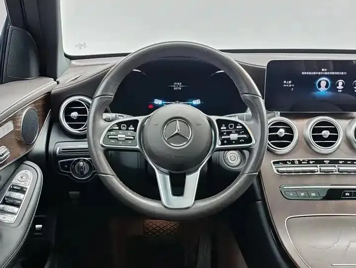Mercedes Benz GLC 2022 Model Facelift GLC 300 L 4MATIC Sporty Version 7