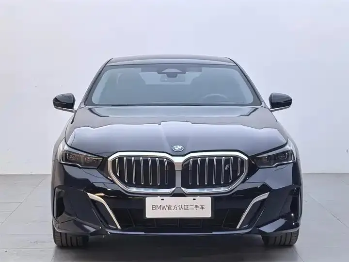BMW i5 2024 eDrive 35L Premium M Sports Kit 2