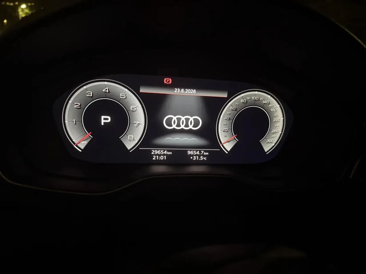 Audi A4L 2023 model, 40 TFSI Luxury Dynamic Edition 5