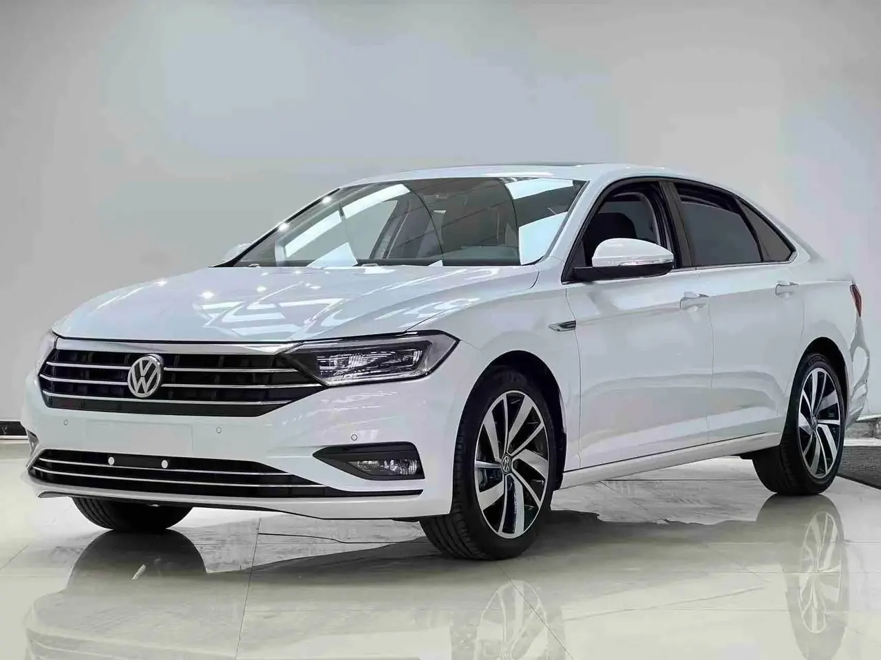 Lavida 2022 280TSI DSG Premium Edition - View 1