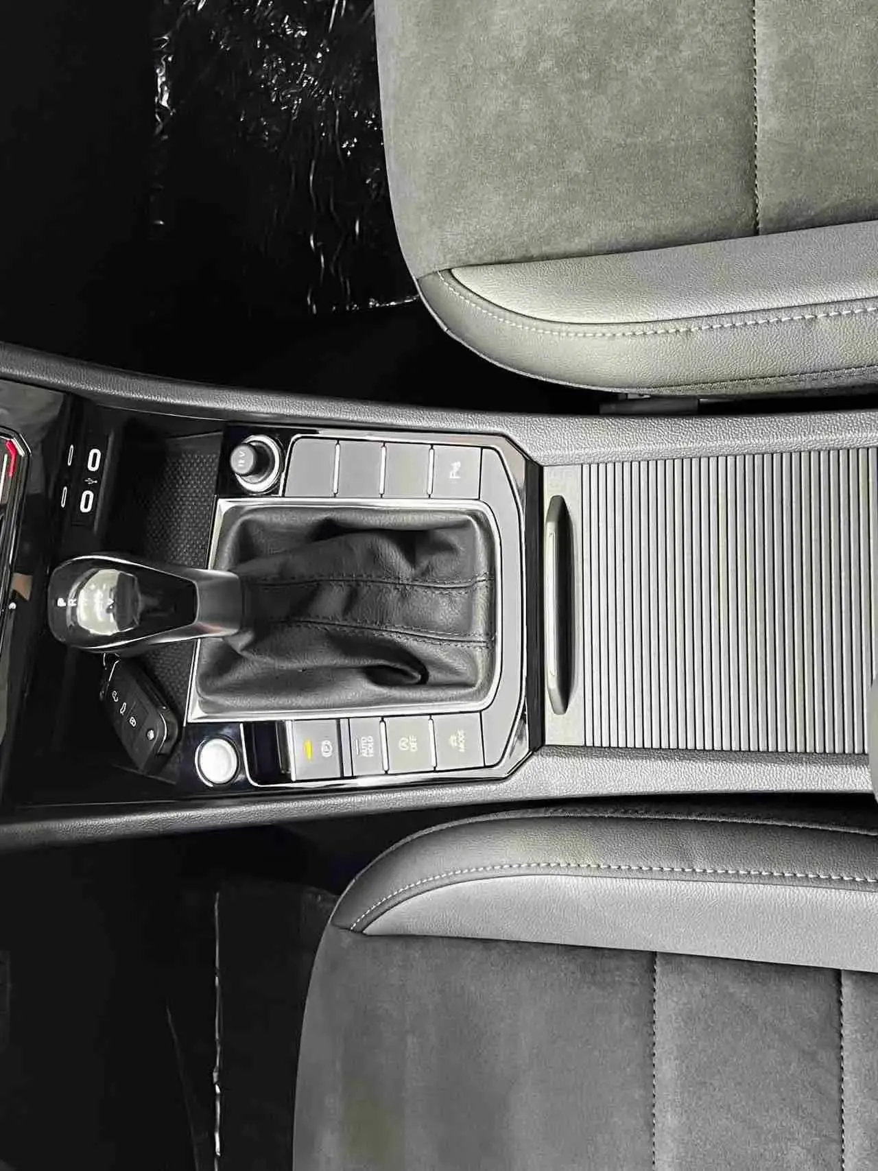 Lavida 2022 280TSI DSG Premium Edition 11