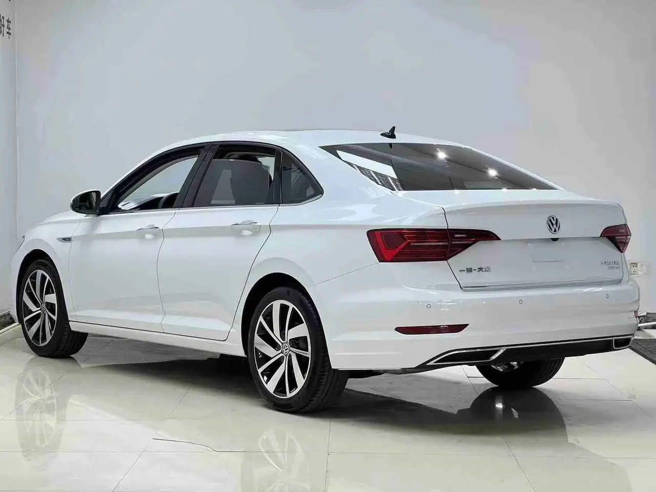 Lavida 2022 280TSI DSG Premium Edition 4