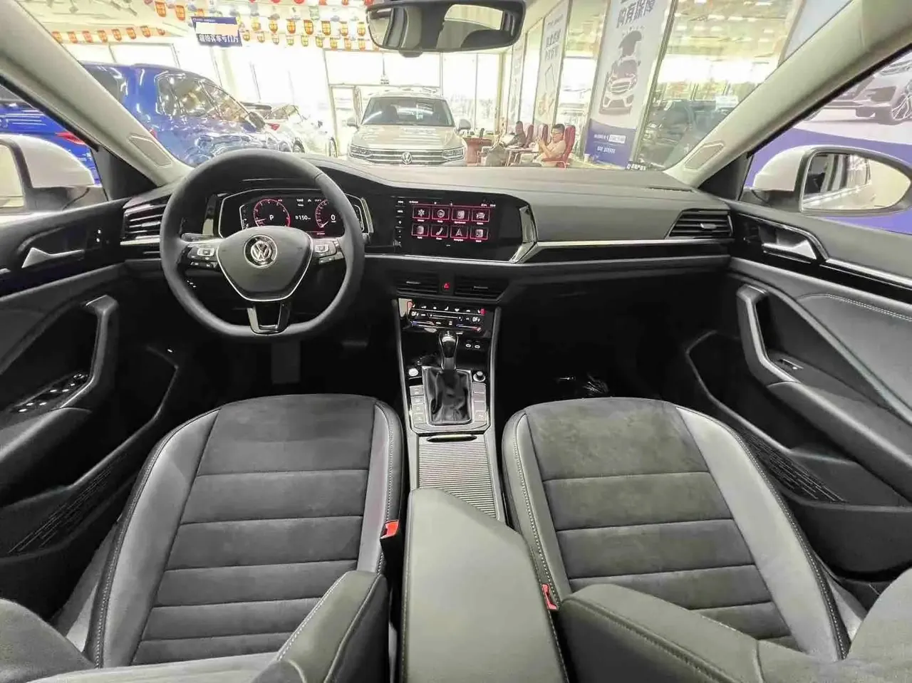 Lavida 2022 280TSI DSG Premium Edition 9