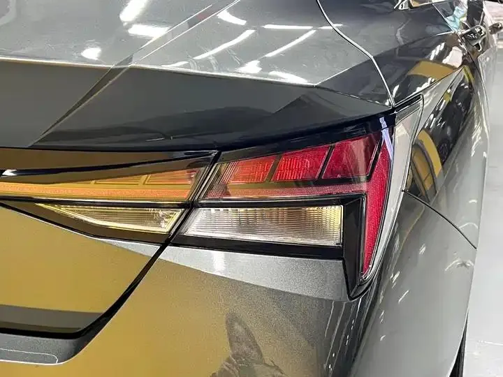 Elantra 2023 1.5L CVT LUX Prestige Edition 16