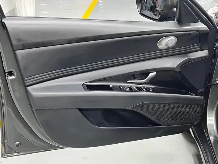 Elantra 2023 1.5L CVT LUX Prestige Edition 19