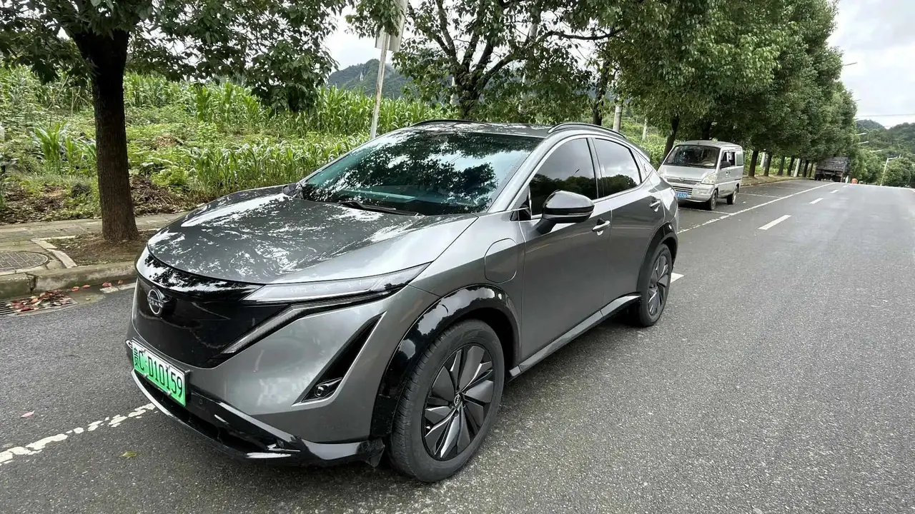 Open image lightbox: Ariya Aria 2022 Two-Drive Long Endurance Top Edition