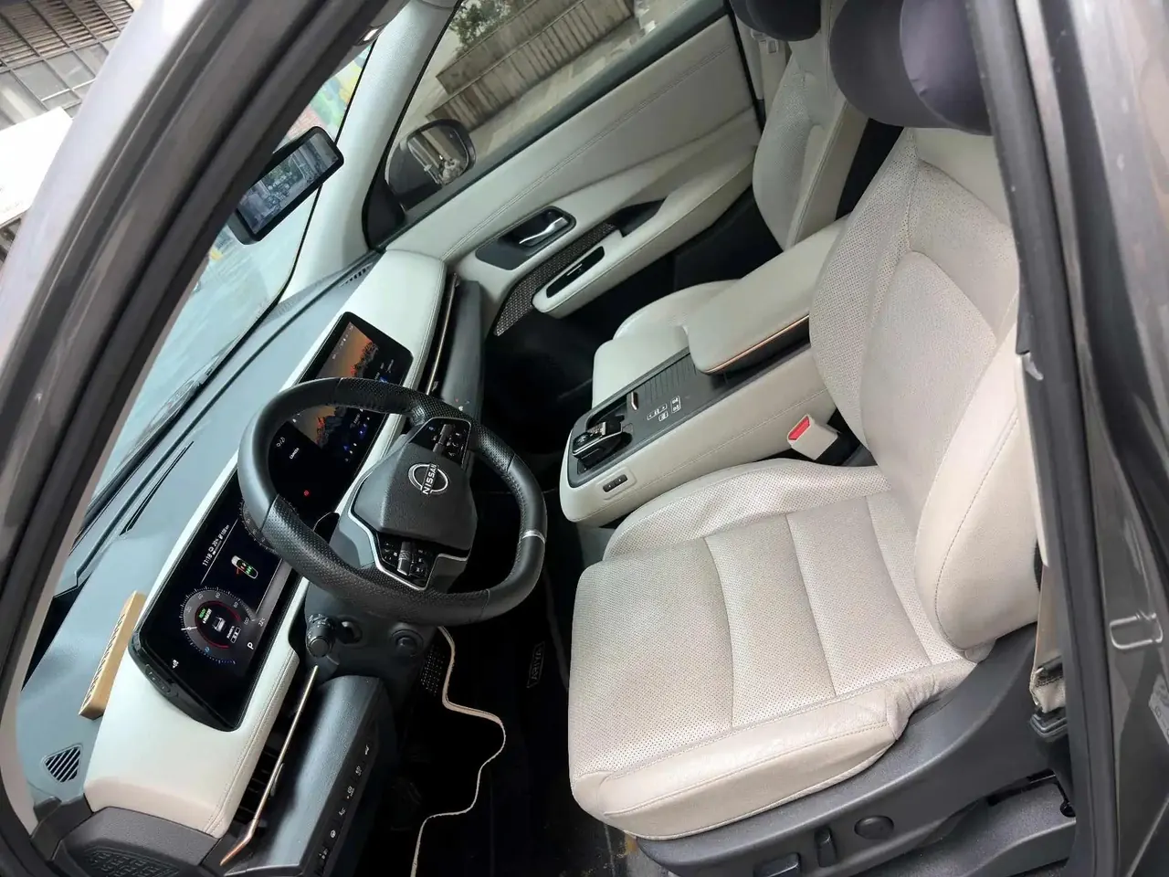 Ariya Aria 2022 Two-Drive Long Endurance Top Edition 8