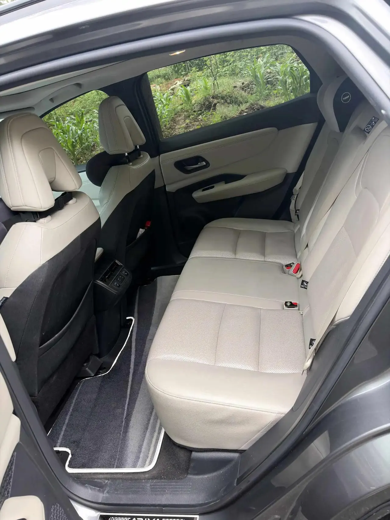 Ariya Aria 2022 Two-Drive Long Endurance Top Edition 9