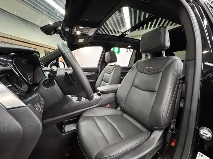Cadillac XT6 2022 2.0T 7-seat 4-wheel drive fashion model 6