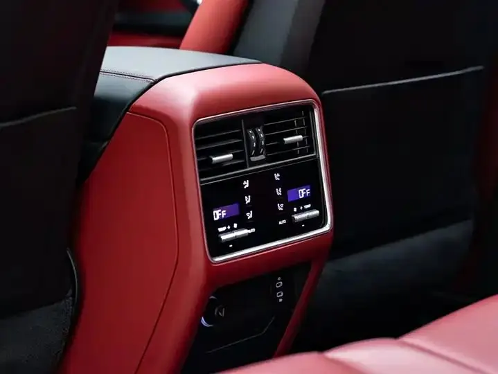 Cayenne 2023 Cayenne 3.0T Platinum Edition 12