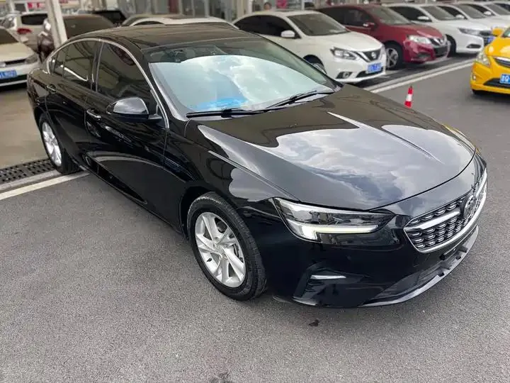 Regal 2020 552T Luxury Model 3