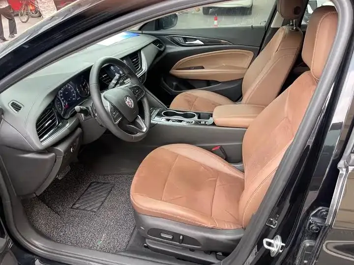 Regal 2020 552T Luxury Model 4