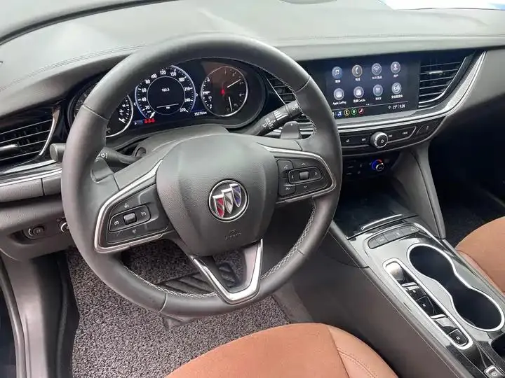 Regal 2020 552T Luxury Model 5