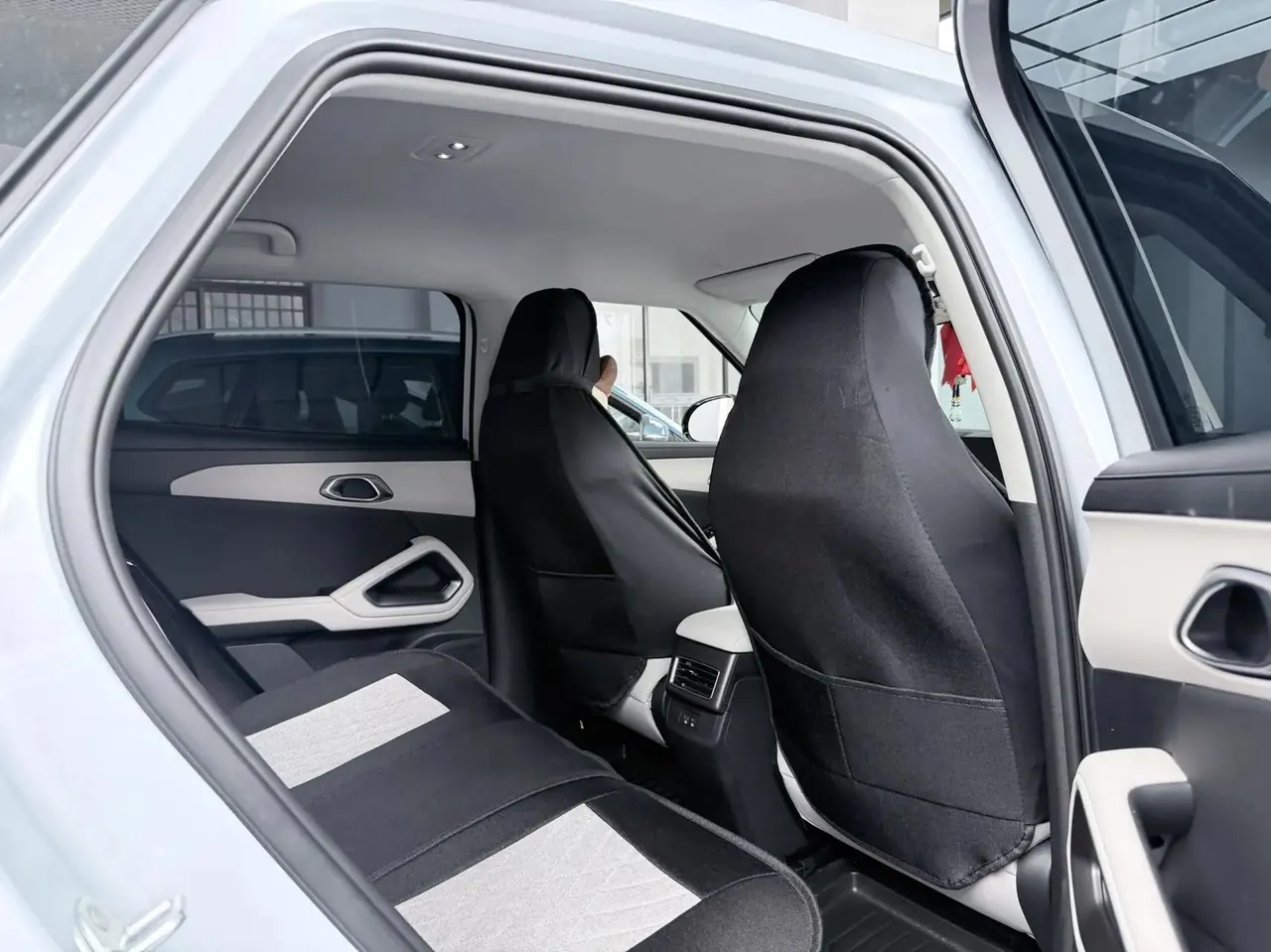 BYD 2025 Yuan UP 301KM Pilot Automatic Gear 5