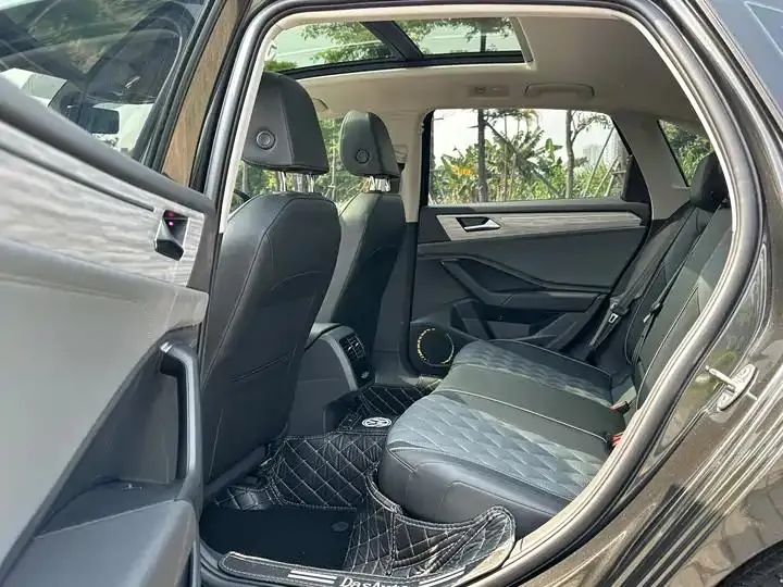 Sagittarius 2023 300TSI DSG Exceed Edition 12