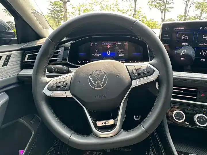 Sagittarius 2023 300TSI DSG Exceed Edition 16