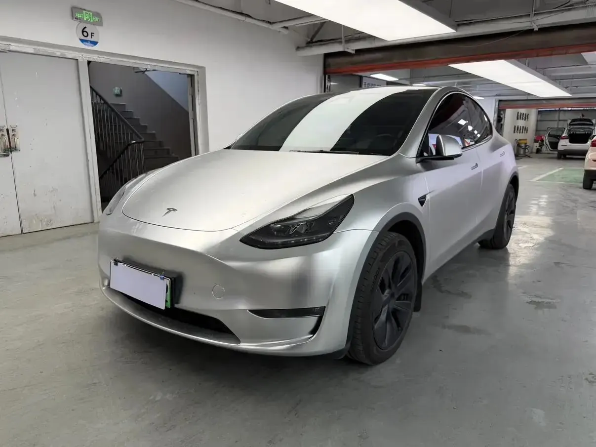 Model Y 2024 rear-wheel drive version - View 1