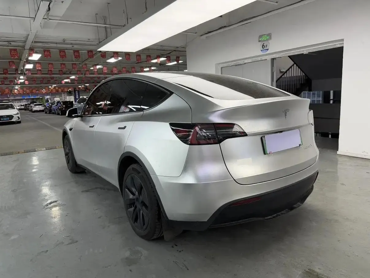 Model Y 2024 rear-wheel drive version 4