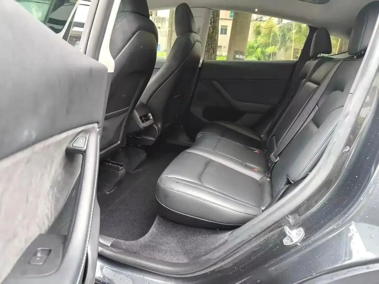 Model Y 2024 rear-wheel drive version 5