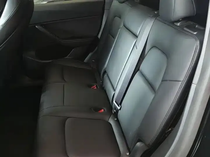 Model Y 2021 Performance High Performance All Wheel Drive 17