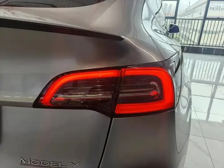 Model Y 2021 Performance High Performance All Wheel Drive 8