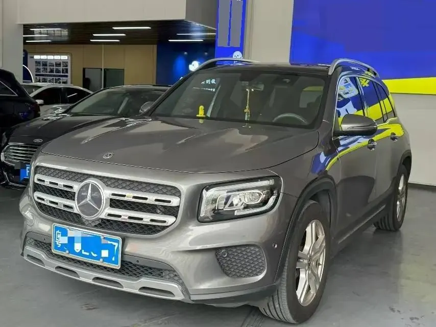 Mercedes Benz GLB 2020 model modified GLB 200 dynamic model - View 1