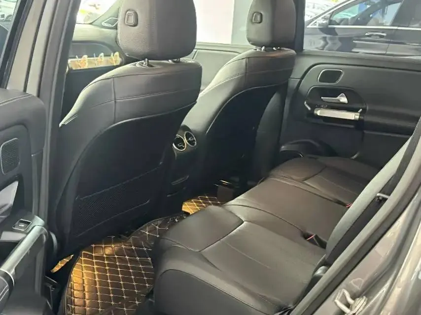 Mercedes Benz GLB 2020 model modified GLB 200 dynamic model 3