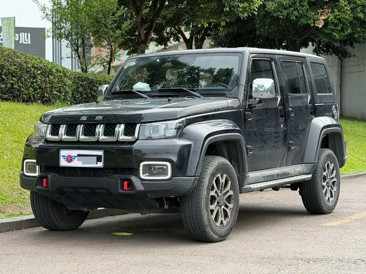 Beijing BJ40 2020 2.0T Automatic Four-wheel Drive City Hunter Edition Chivalrous Type - View 1